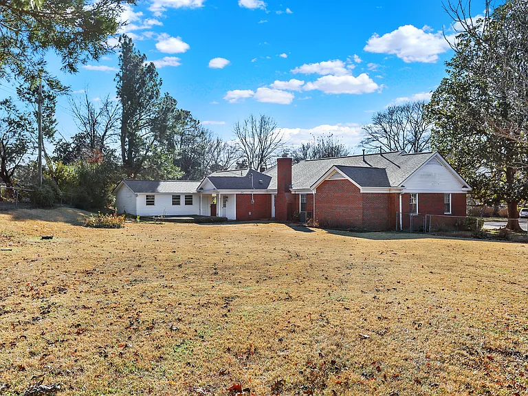 2058 Chatham Cv — Photo 30