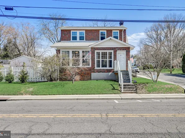 411 E Walnut St, Perkasie, PA 18944