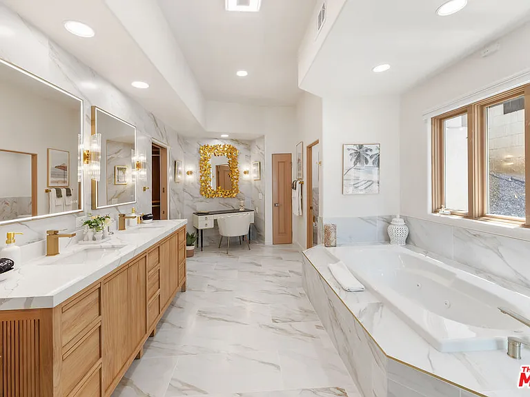 7782 Lookout Dr — Photo 45