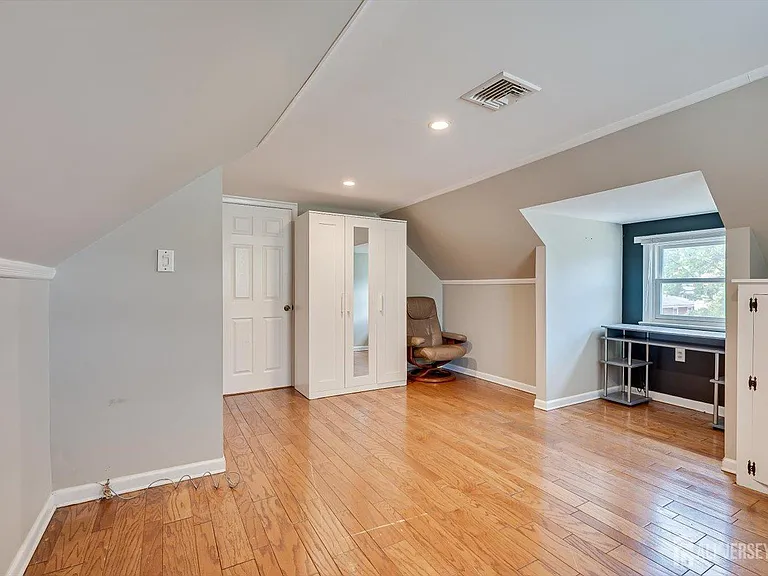111 Sonora Ave — Photo 22