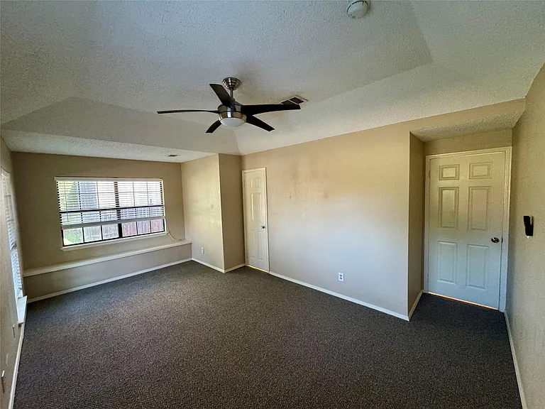 979 Mauve Dr — Photo 6