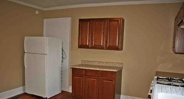 1085 Macon Hwy #B — Photo 6