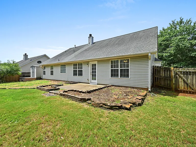 1029 Harbins Pass Dr — Photo 24