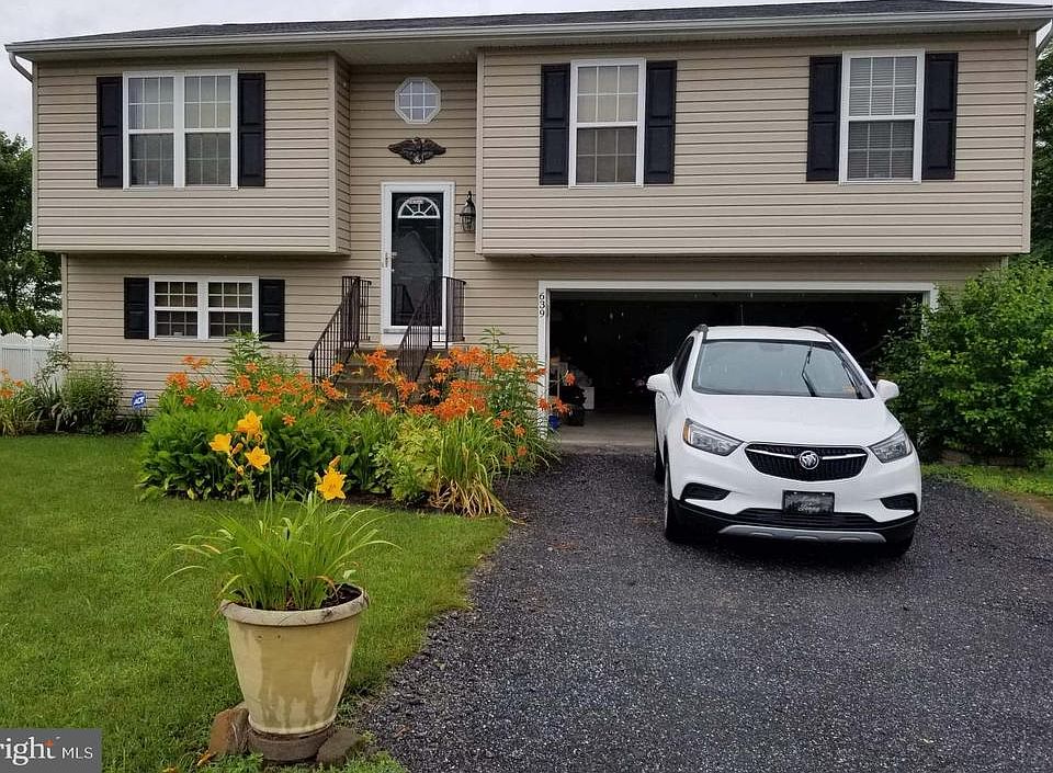 2nd image of 639 Ford Cir