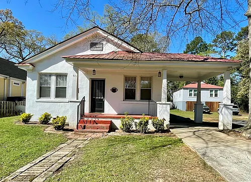 611 Howard St Photo 1