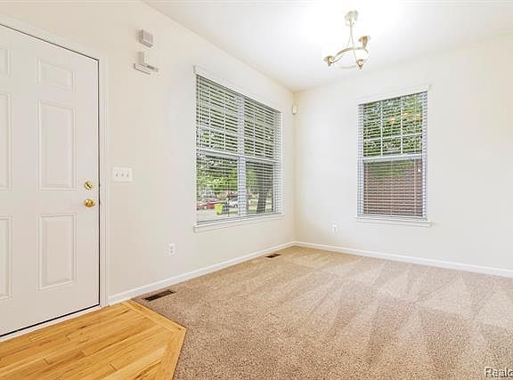 3rd image of 14098 Red Pine Dr