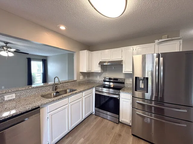 8 Melrose Ct — Photo 16