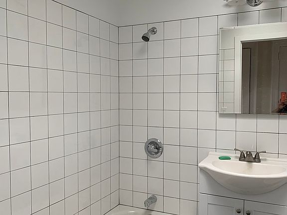4th image of 367 Union St Floor 3