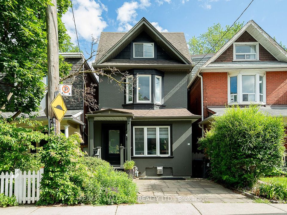 1st image of 35 Dingwall Ave