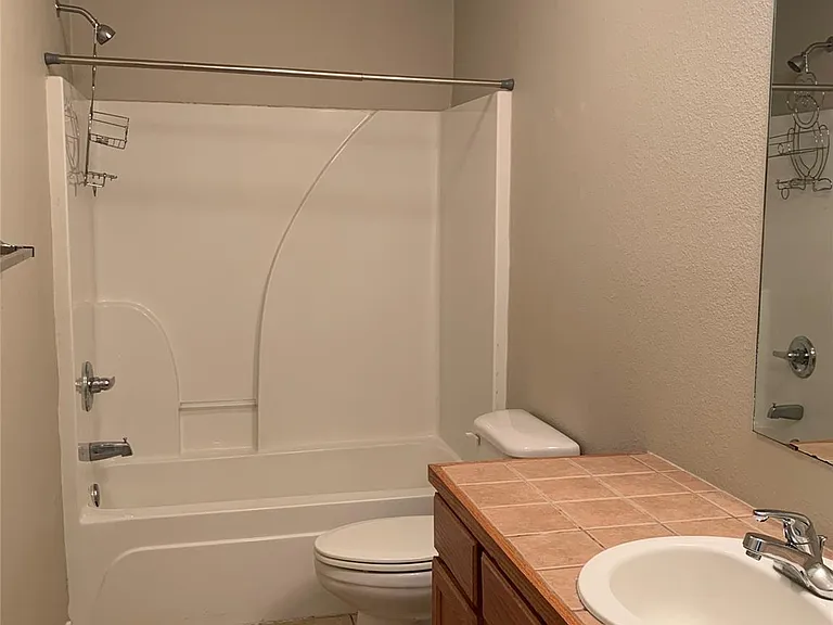 220 Sandstone Dr #A — Photo 10