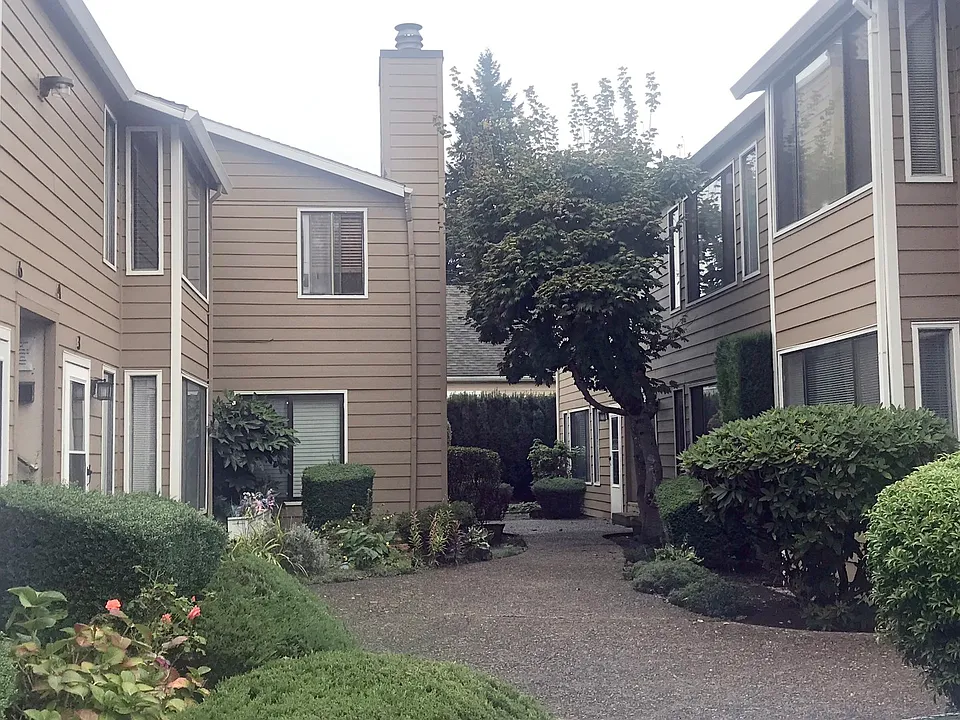 1611 SE Nehalem St #1