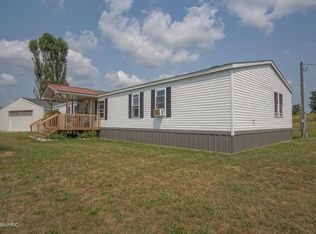 18790 17 Mile Rd, Leroy, MI 49655
