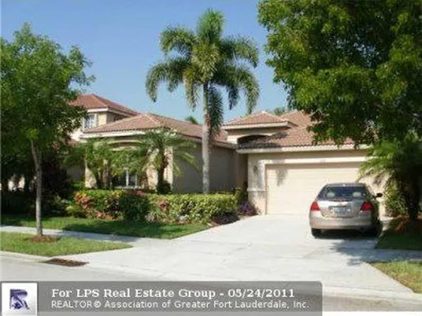 1151 Chenille Cir, Weston, FL 33327