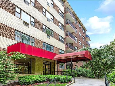 100 Diplomat Drive #3J, Mount Kisco, NY, 10549