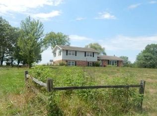 16571 N Old Highway 63, Sturgeon, MO 65284