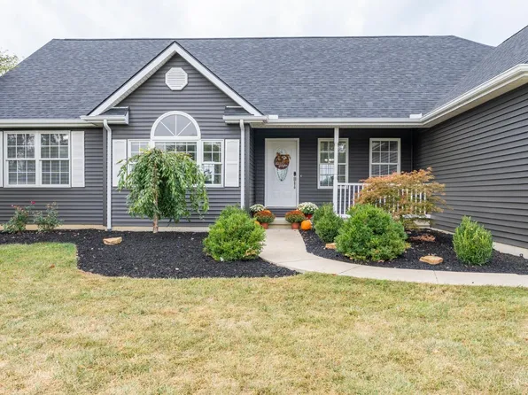 392 Romans Rd, New Vienna, OH 45159