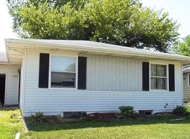 2nd image of 1028 Calvin St
