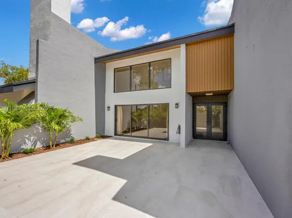 6661 SW 72nd St #35, South Miami, FL 33143
