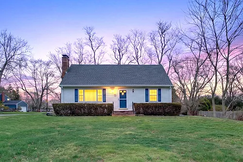 10 Dewolf Ave Photo 1