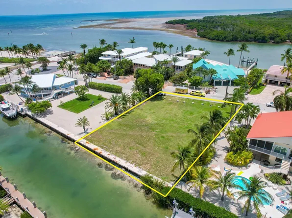 305 Corte Del Brisas, Marathon, FL 33050