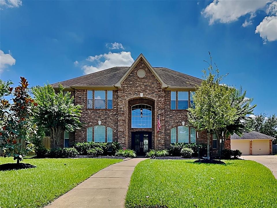 1st image of 15307 Stoneridge Park Ln