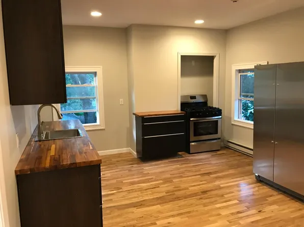 60 Pitman St APT 4, Providence, RI 02906