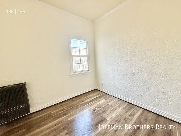 5953 3/4 Barton Ave — Photo 5
