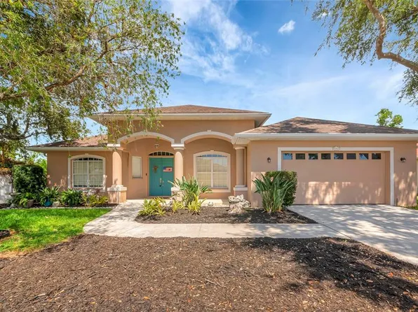 3943 Serenity Cir, Sarasota, FL 34235