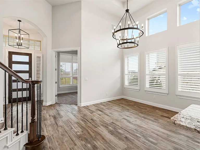 2439 Soprano Way — Photo 4