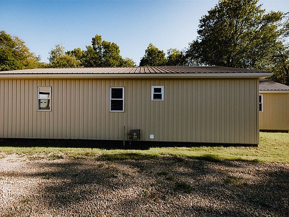 4th image of 17404 Sciota Rd