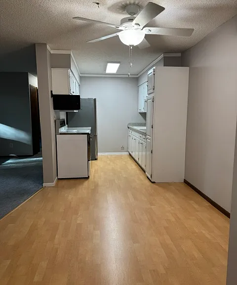 Dining & Kitchen