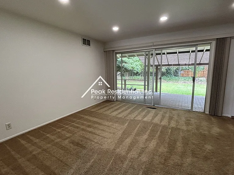 3107 Clairidge Way — Photo 9