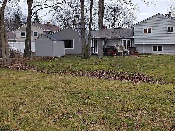 3rd image of 8150 Rushton Dr