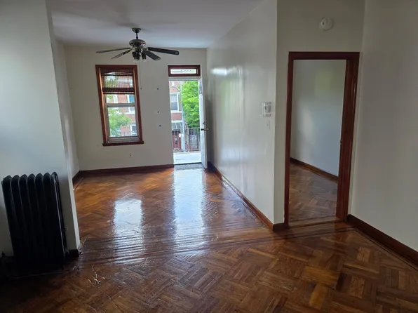 48 Louisa Street image 1 of 12
