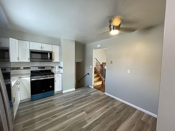 4th image of 4884 Annette Pl