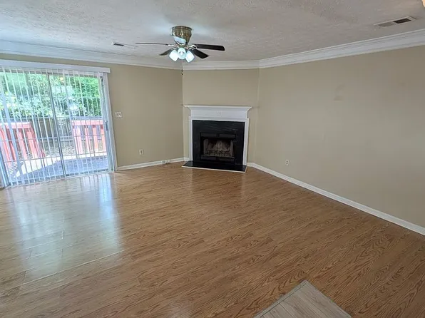 3909 Meadow Creek Dr, Peachtree Corners, GA 30092