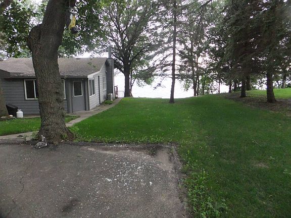 4th image of 442616 N Shore Dr