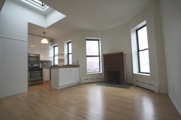 Rented by Citi Habitats | media 28