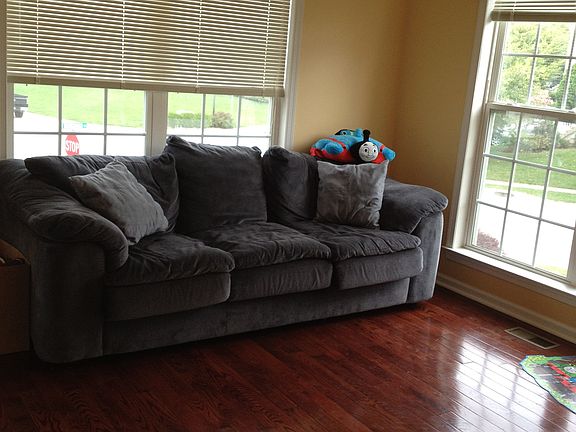 2nd floor: family room