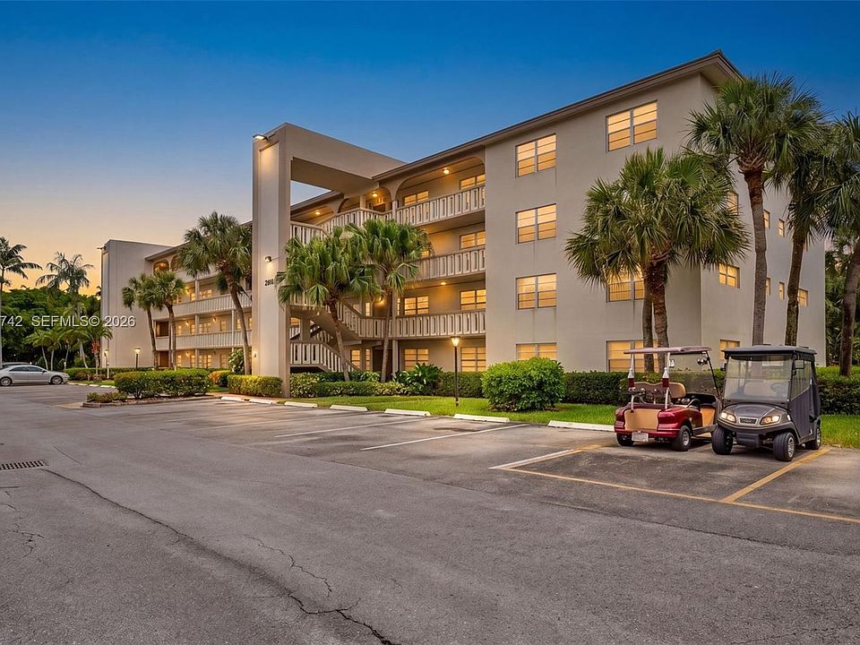 1st image of 2401 Antigua Cir APT E3
