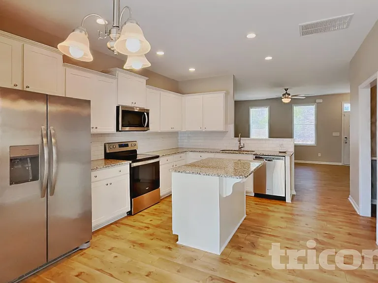 116 Greenhouse St — Photo 4