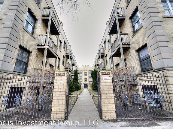 3rd image of 4238 S Michigan Ave #2E