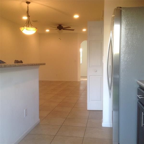 2nd image of 5940 Woodlands Blvd