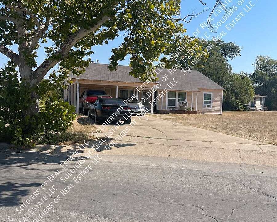 1st image of 810 Stetson Ave #810