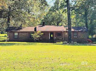 315 Bridlepath Ln, Flomaton, AL 36441