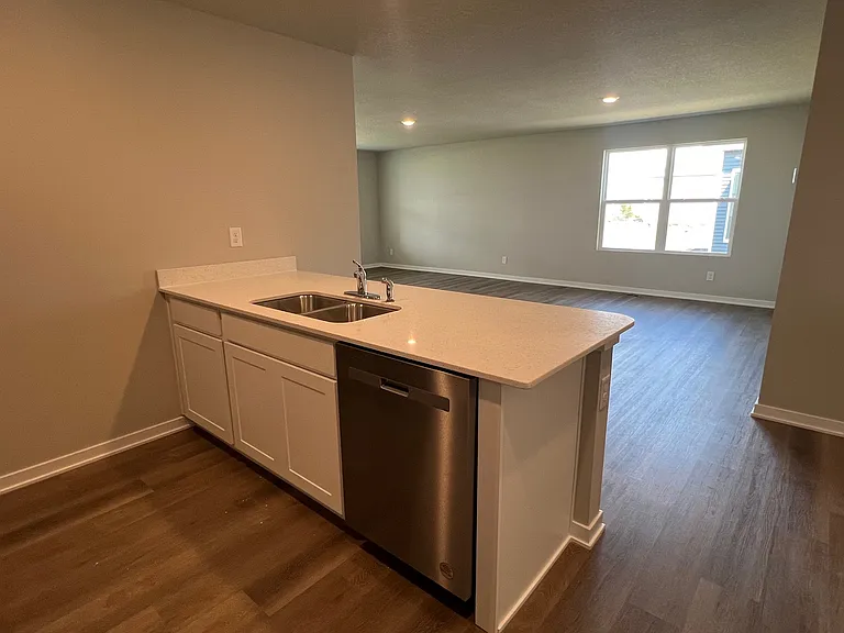 1283 Williamsburg Ln #1 — Photo 8
