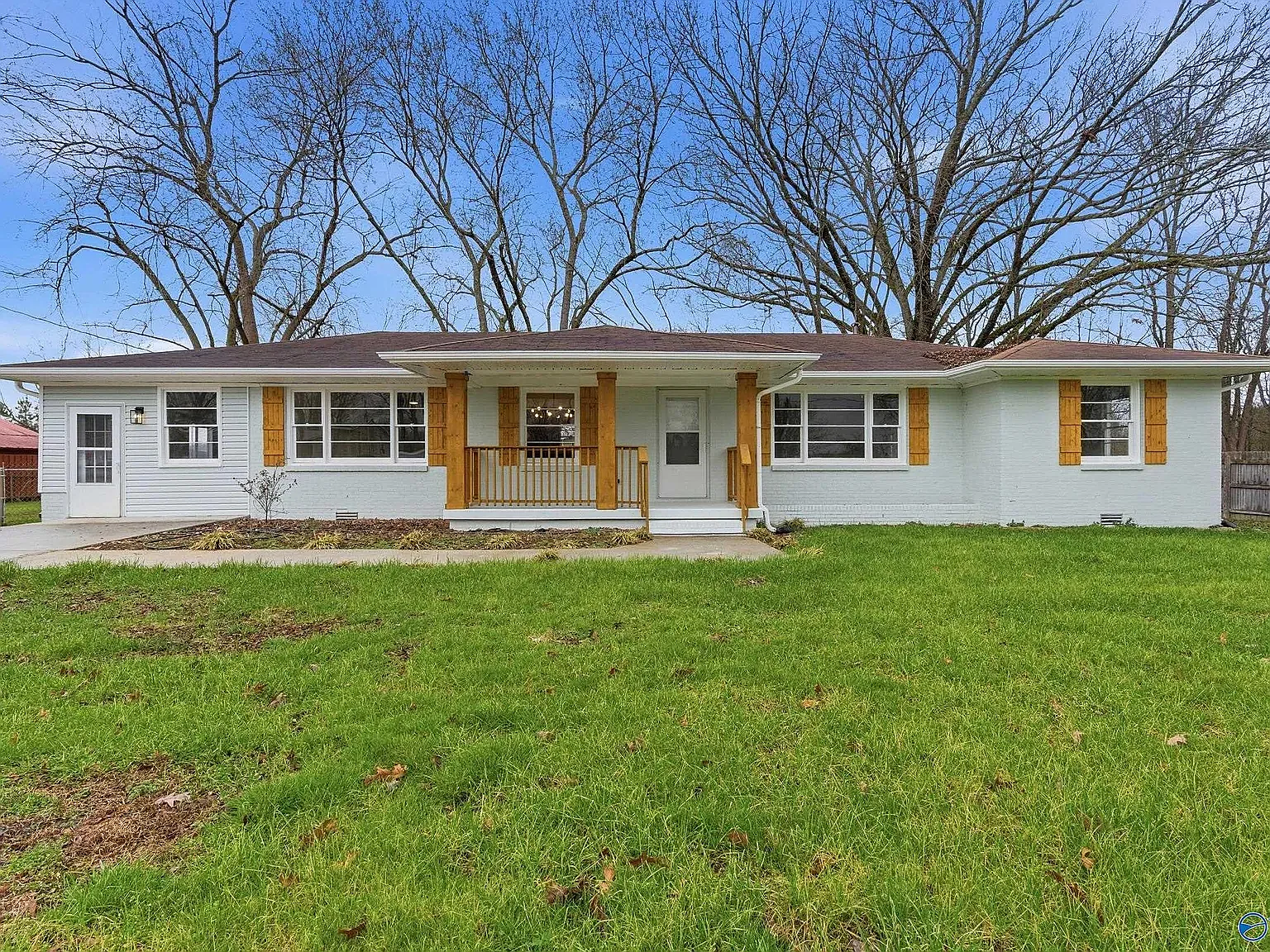 4 bed, 1970 sqft, $1,850 — Photo 1