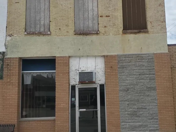 1121 Main St, Hamburg, IA 51640
