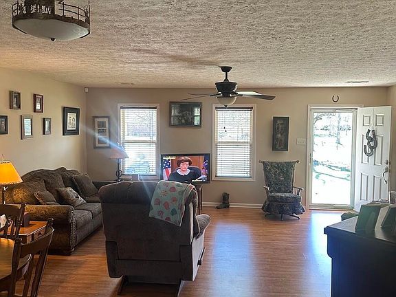 2nd image of 49 Goodman Rd