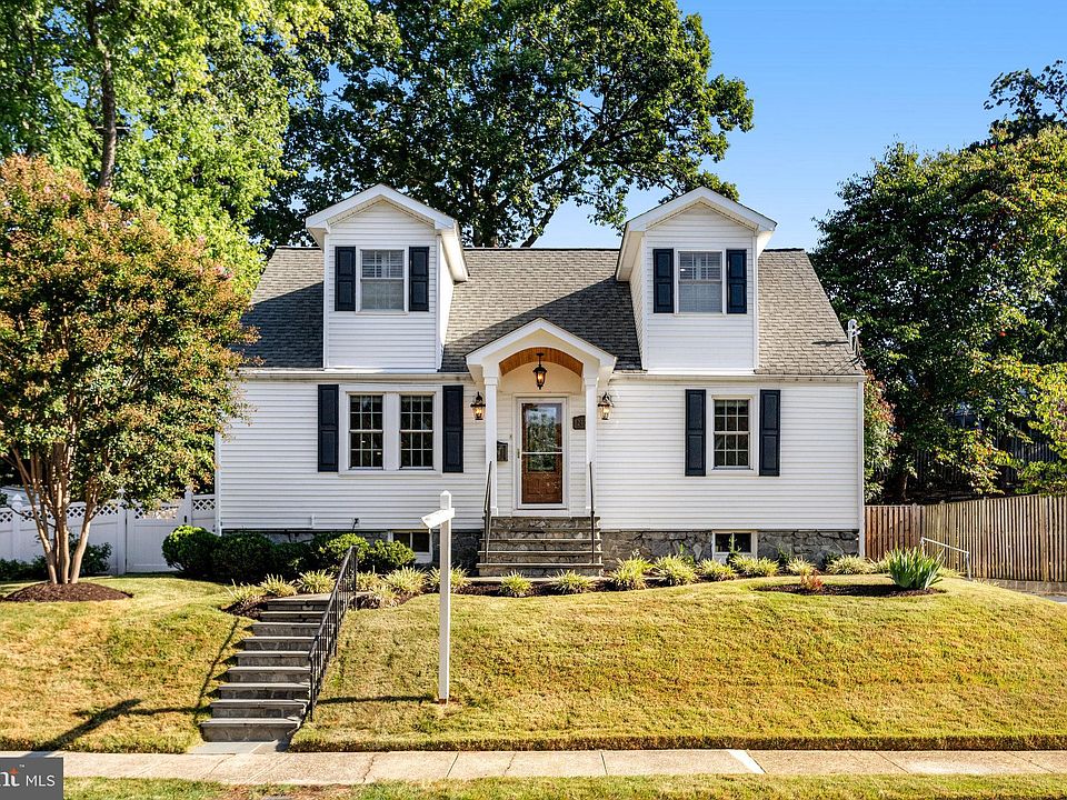 1st image of 2401 S Culpeper St